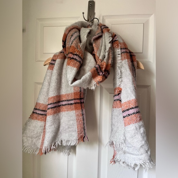 Universal Thread Oversized Scarf - Picture 3 of 4